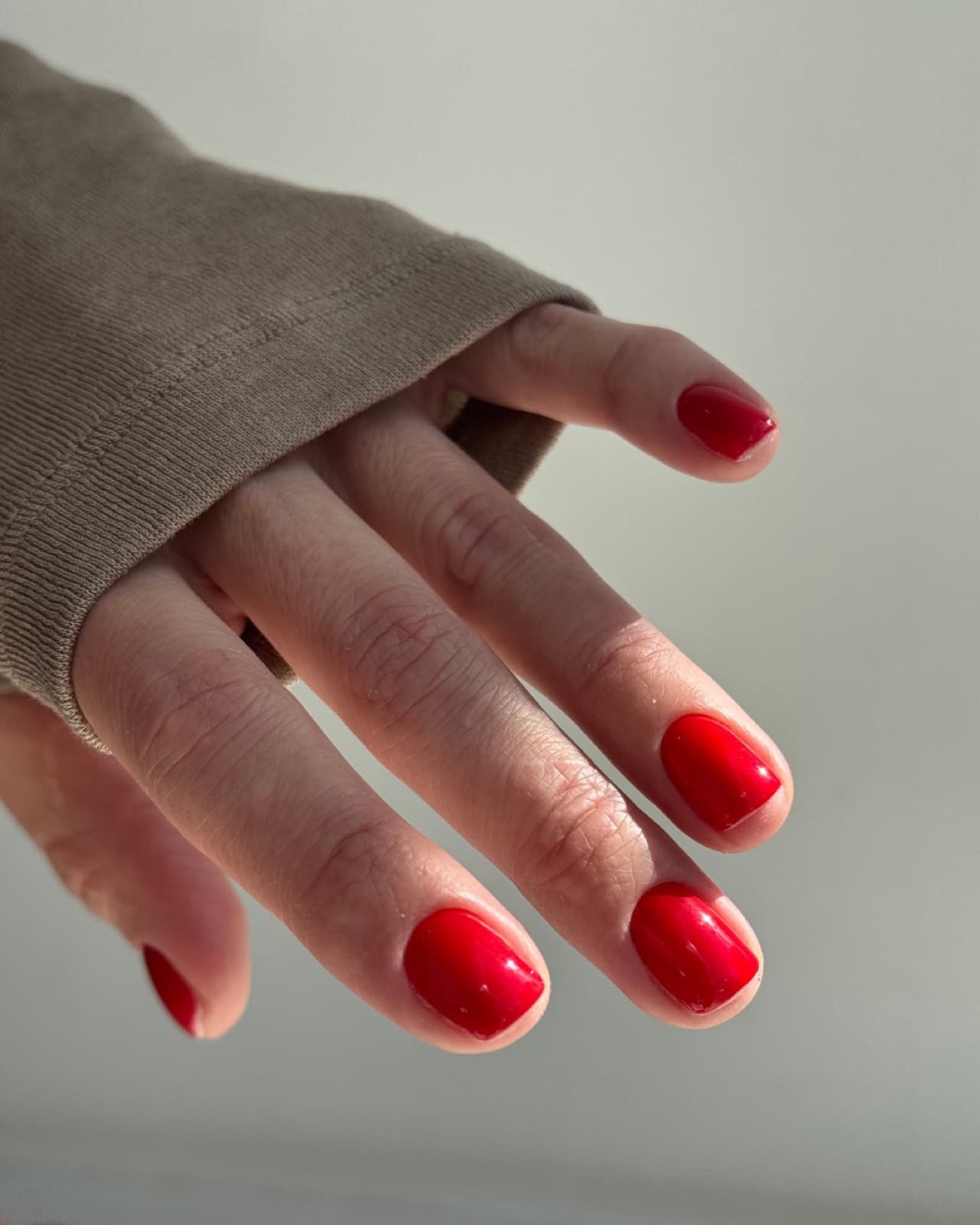 Роботи майстрів салону OMI Одеса — манікюр, педикюр, брови