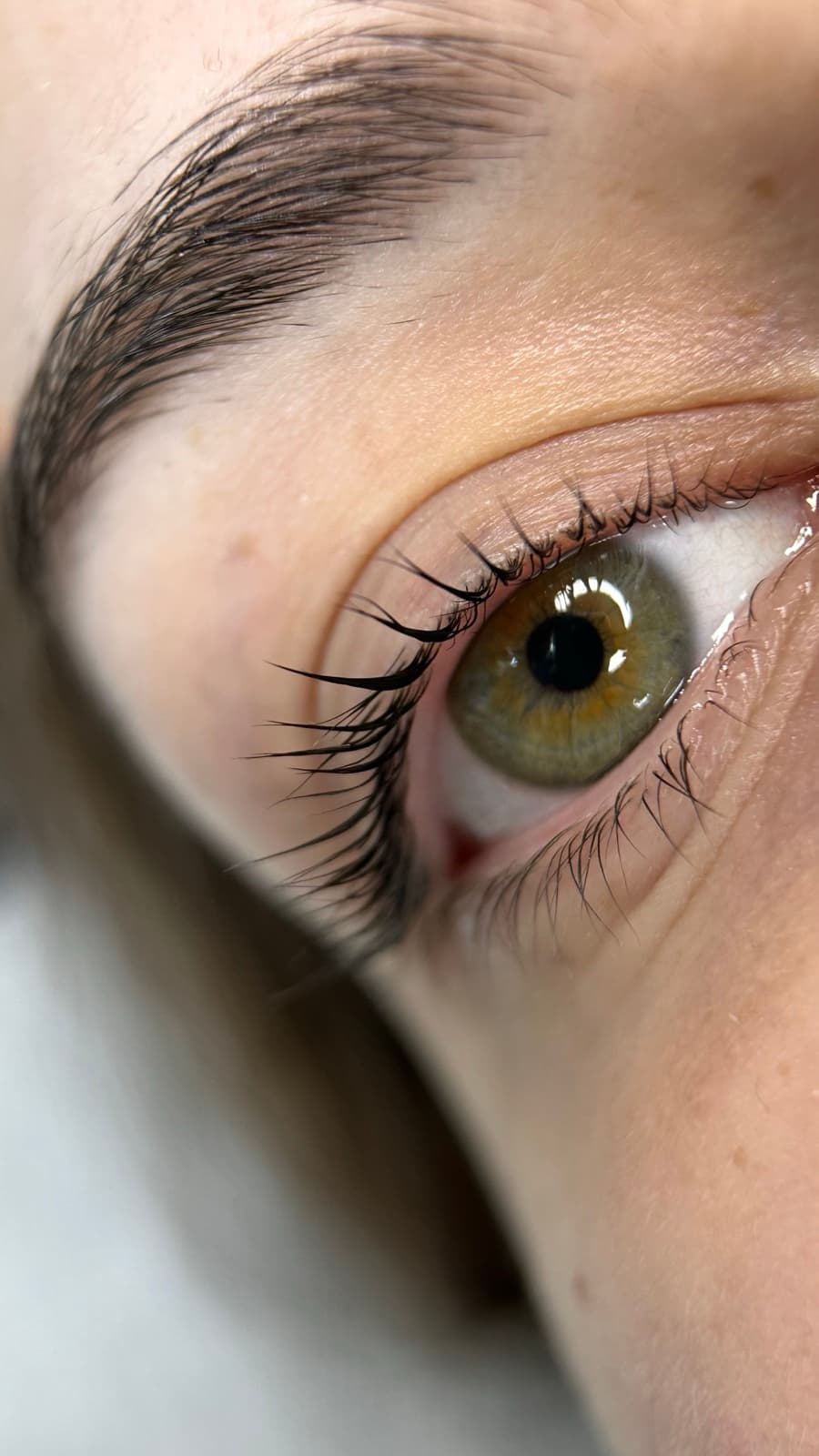 Роботи майстрів салону OMI Миколаїв — манікюр, педикюр, брови