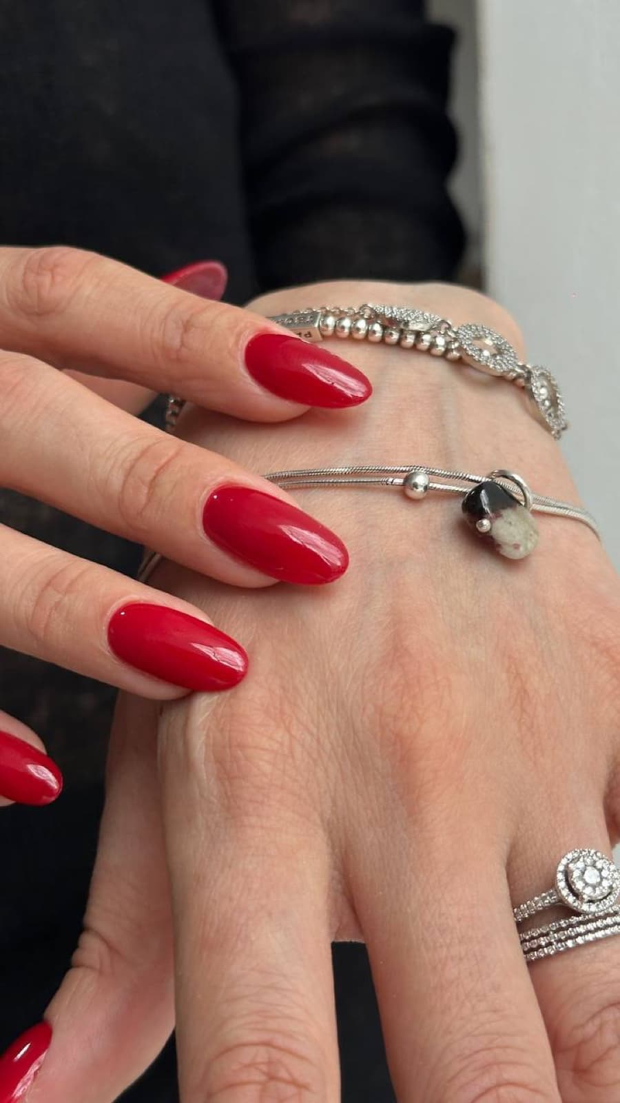 Роботи майстрів салону OMI Миколаїв — манікюр, педикюр, брови